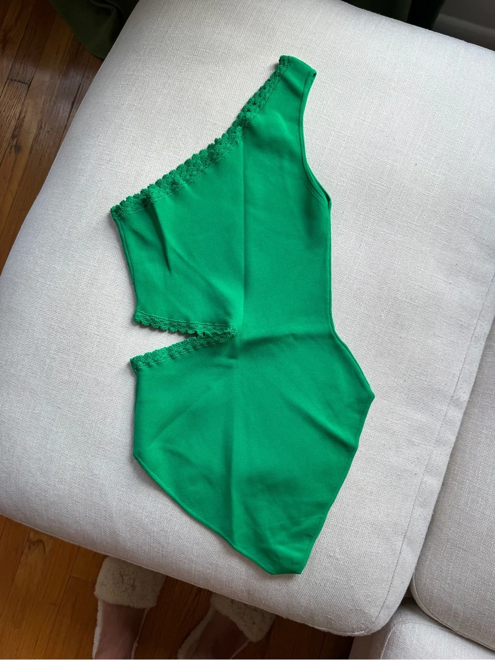 Women’s One-Shoulder Cutout bodysuit - Green
